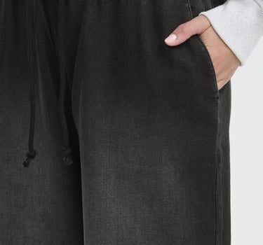 PULZ JEANS MET REKKER ZWART